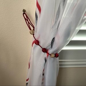 NWOT 2-Piece Curtain Tieback